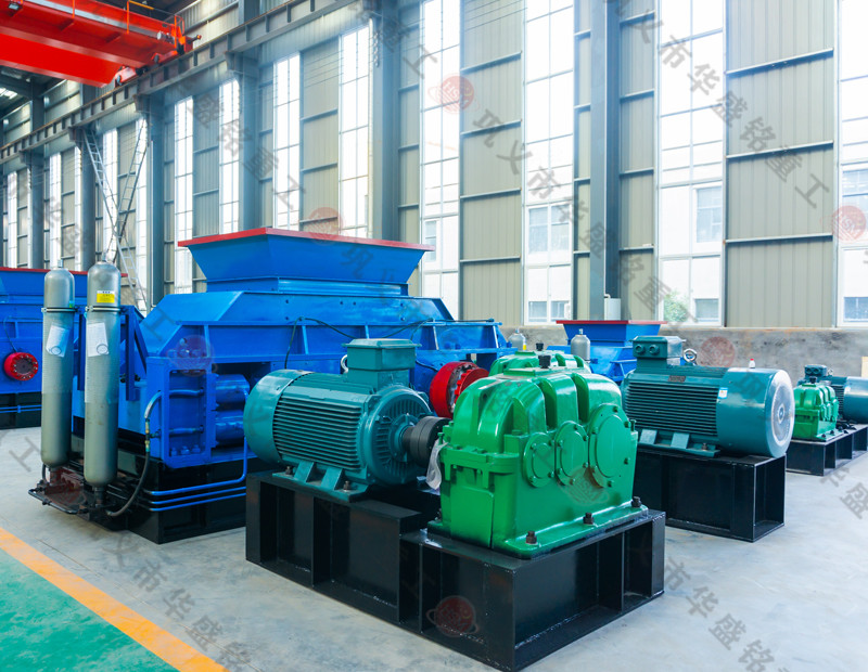  花崗巖制砂用什么機器？對輥制砂機怎么樣