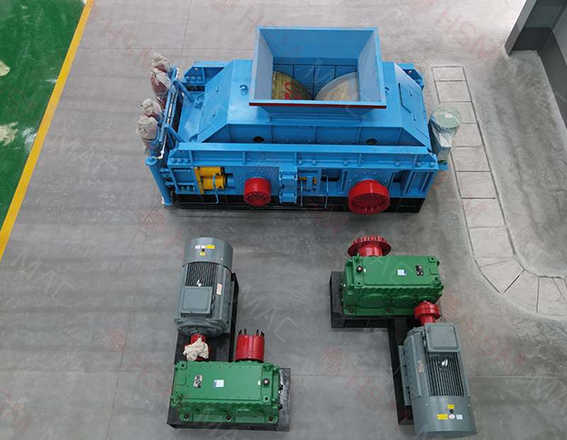 工業鹽結塊破碎機，小型鹽塊破碎機，液壓對輥制砂機價格，對輥制砂機廠家